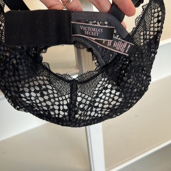 Victorias Secret Lace Underwire Velvet Strap Black Balconette Bra - 36C - Picture 5 of 7